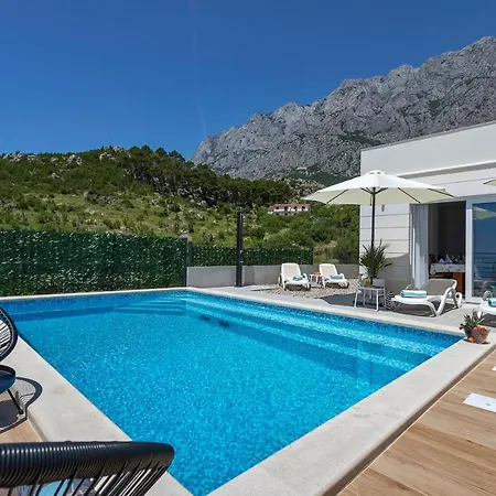 Family & Child Friendly Violet With Salt Water Pool * Makarska