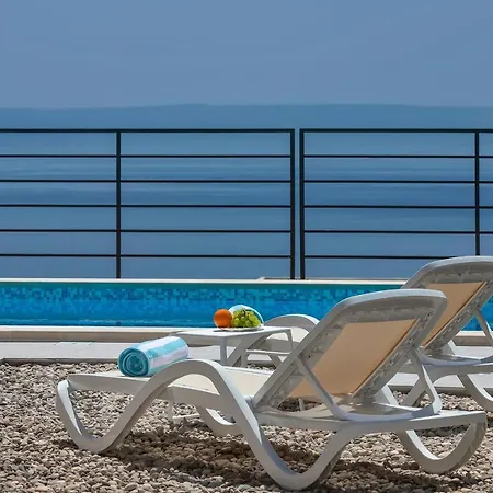 Villa Family & Child Friendly Violet With Salt Water Pool Makarska
