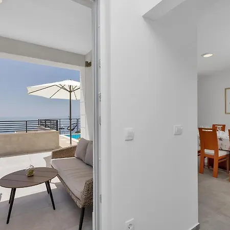 Family & Child Friendly Violet With Salt Water Pool Villa *